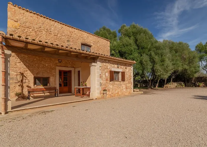Country House Near Algaida Beach